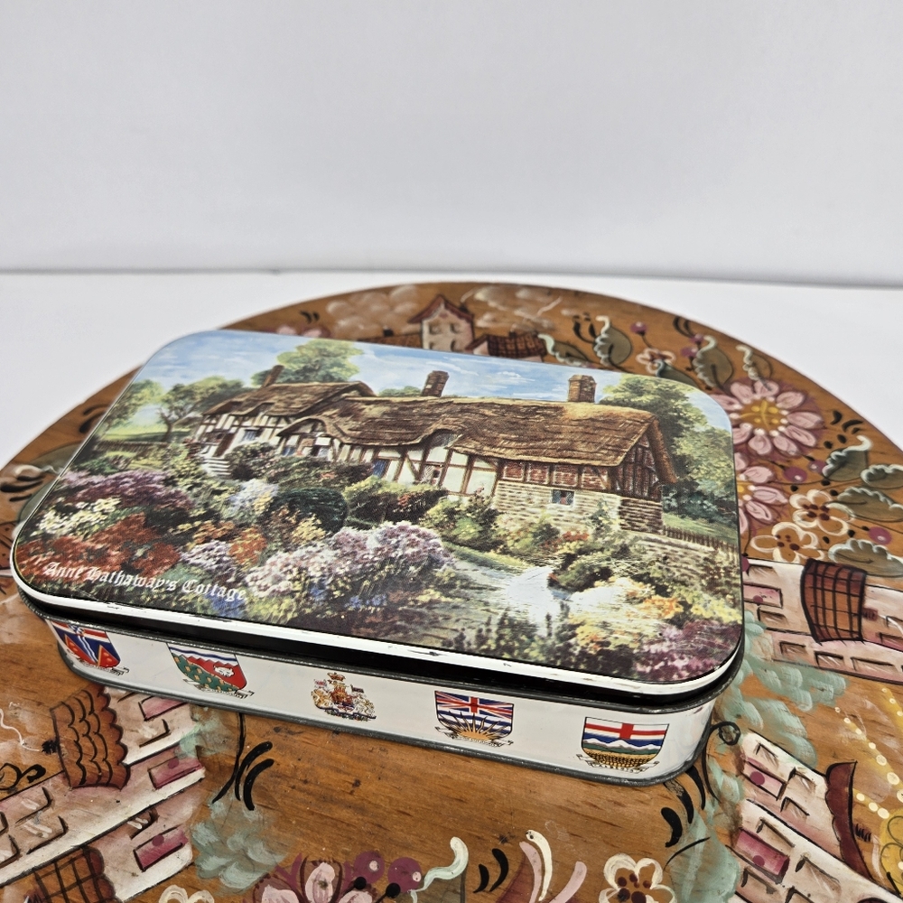Vintage‎ Anne Hathaway's Cottage Stratford Upon Avon Tin Box Arden Nash England